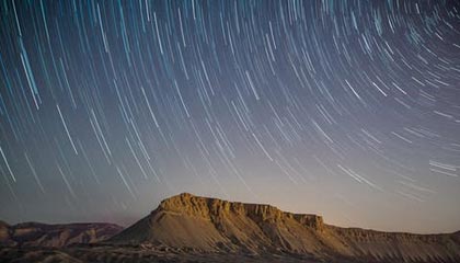 【早报】巴黎胜曼联出线留悬念 C罗“捡漏”斩750球！