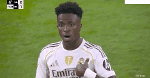 1761534789214026791.gif vinicius 1.gif